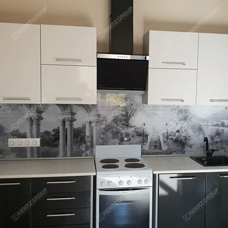 Фото - Скинали из стекла с черно-белым изображением  от KenazGroup.pro