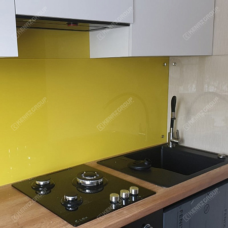 Фото - Скинали из стекла желтого цвета  от KenazGroup.pro