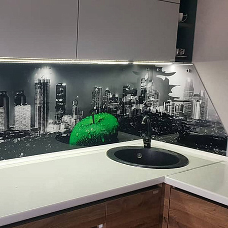 Фото - Скинали из стекла с изображением города  от KenazGroup.pro