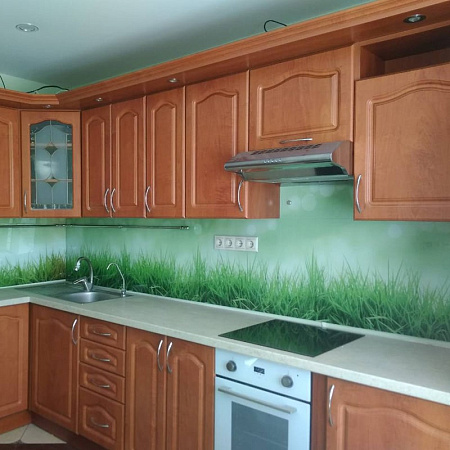 Фото - Скинали из стекла для коричневой кухни  от KenazGroup.pro