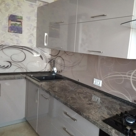 Фото - Скинали из стекла с абстрактным рисунком  от KenazGroup.pro