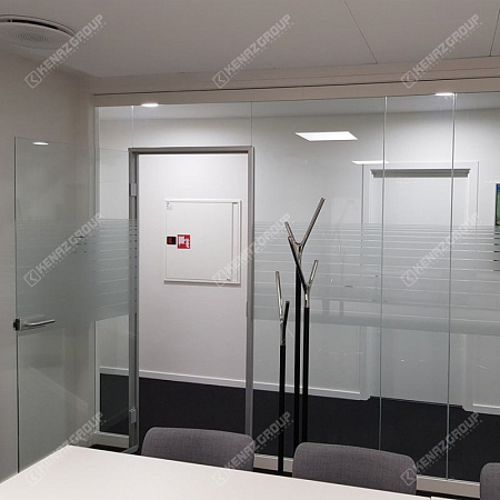 Фото - Перегородка с нанесением пескоструя  от KenazGroup.pro