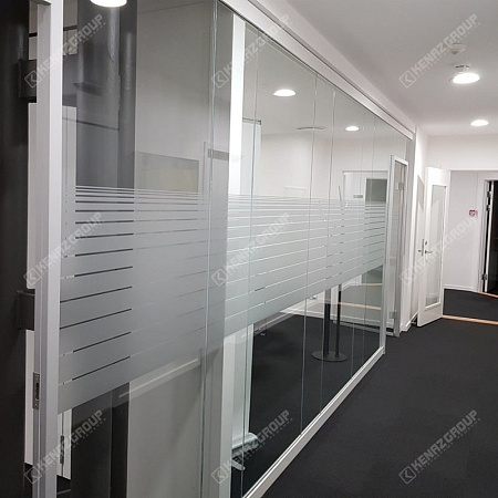 Фото - Перегородка с нанесением пескоструя  от KenazGroup.pro