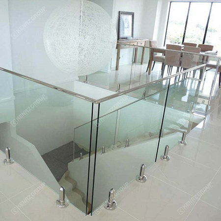 Фото - Ограждение лестницы из стекла от KenazGroup.pro