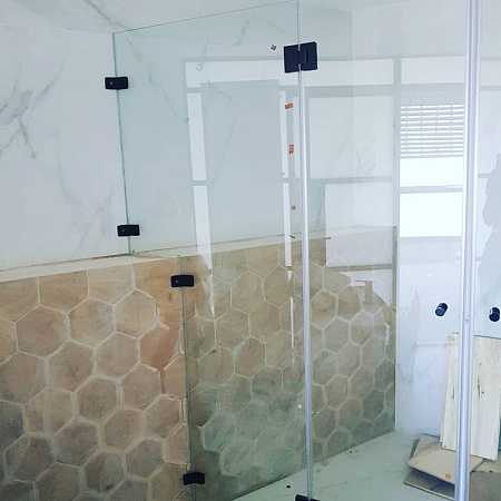 Фото - Душевая в нишу со складными дверями от KenazGroup.pro