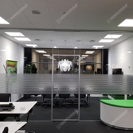 Фото - Перегородка с нанесением пескоструя  от KenazGroup.pro